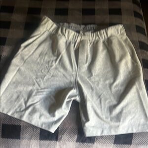 Lululemon Men's Gray Shorts size XL